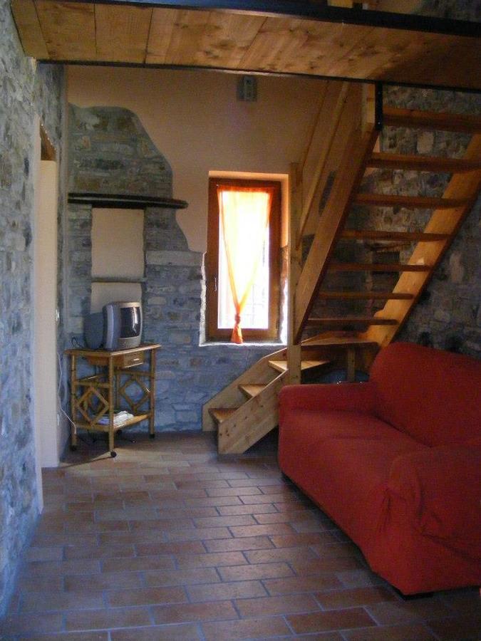 Albergo Diffuso Casa Delle Favole Ferriere Exteriér fotografie