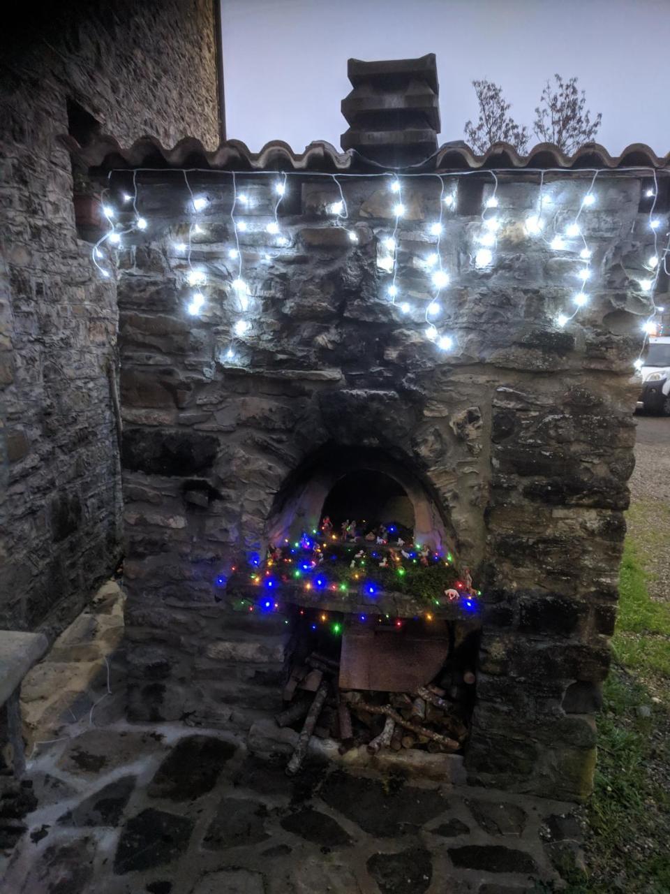 Albergo Diffuso Casa Delle Favole Ferriere Exteriér fotografie