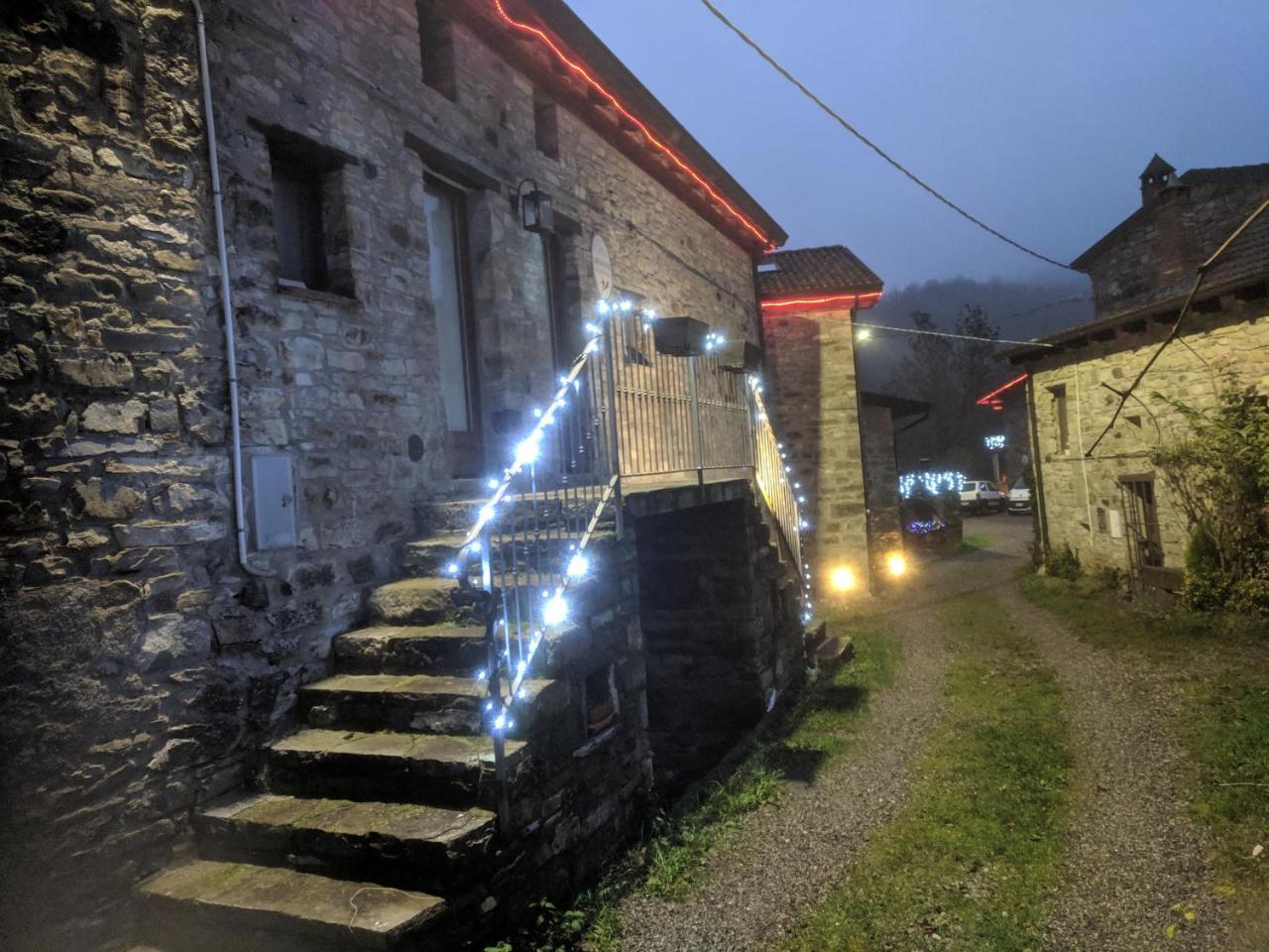 Albergo Diffuso Casa Delle Favole Ferriere Exteriér fotografie